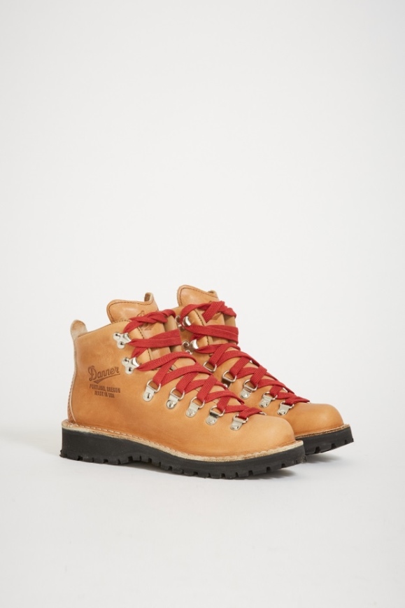 Danner Cascada Montañosa | Botas de alta calidad | Estilo aventurero | Para exploradores urbanos