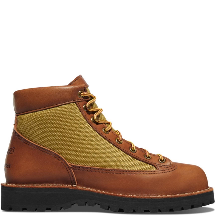 Danner Luz Mujer Revival Gore-Tex | Estilo Moderno | Aventura y Comodidad Danner Luz Mujer Revival Gore-Tex | Estilo Moderno | Aventura y Comodidad